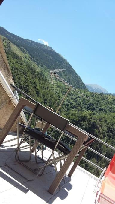 Holiday home Paisible Maison Dans Les Pyrenees *