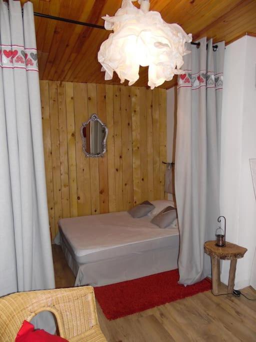 Hébergement de vacances Paisible Maison Dans Les Pyrenees Fontpédrouse