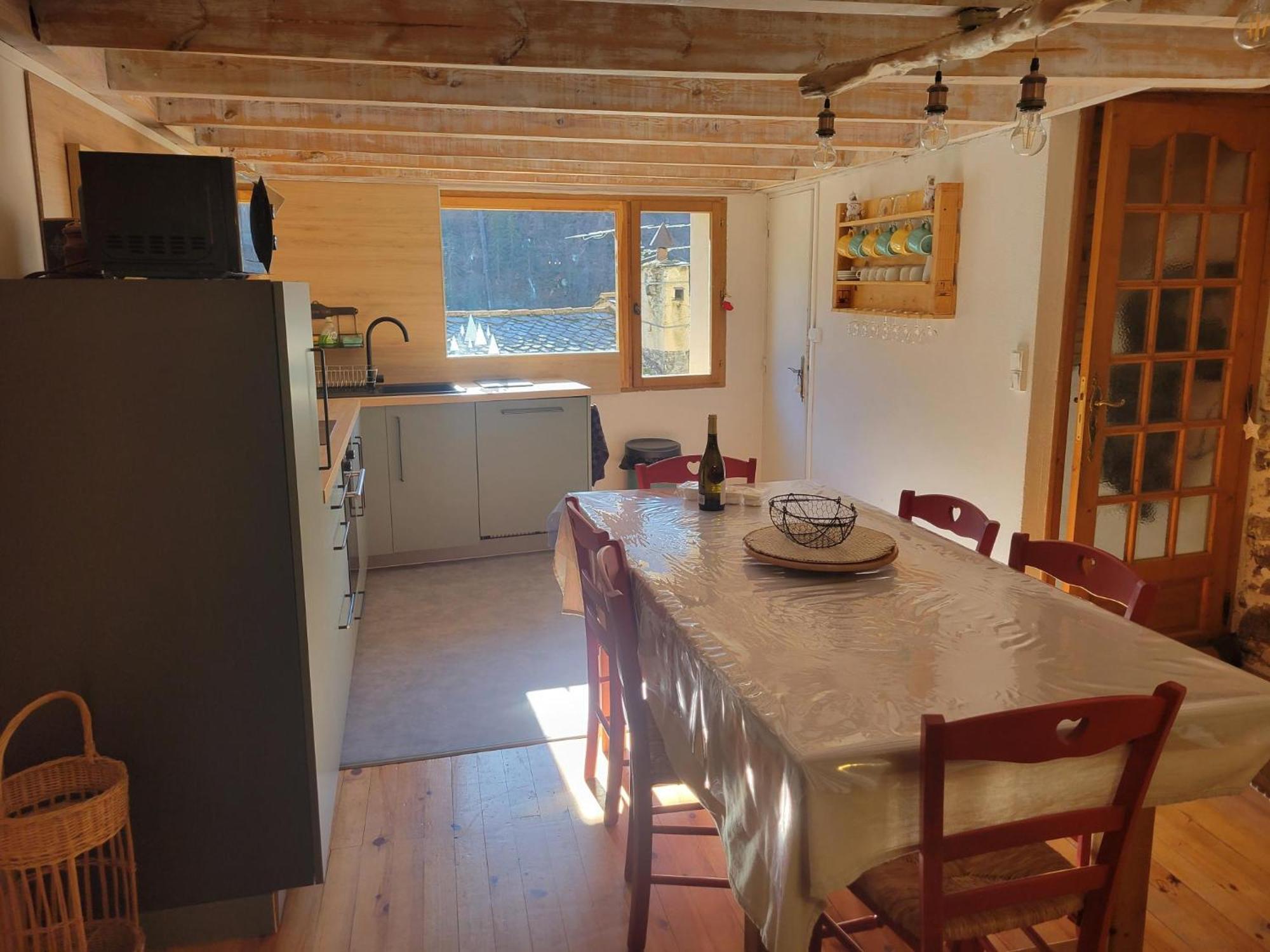 Paisible Maison Dans Les Pyrenees